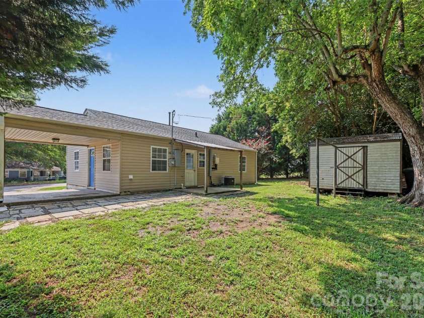 1037 Cherokee Avenue, Rock Hill, SC 29732.  MLS# CAR4408050, YatesRealty ID 51539. 
