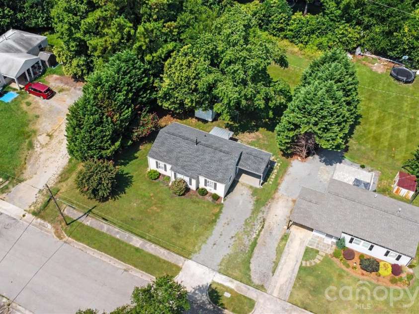 1037 Cherokee Avenue, Rock Hill, SC 29732.  MLS# CAR4408050, YatesRealty ID 51539. 