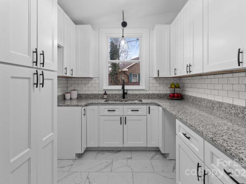 805 East Street, Albemarle, NC 28001.  MLS# CAR4232792, YatesRealty ID 5154. 