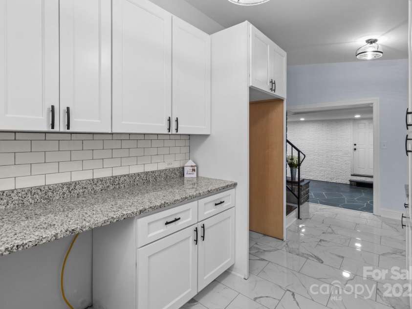 805 East Street, Albemarle, NC 28001.  MLS# CAR4232792, YatesRealty ID 5154. 