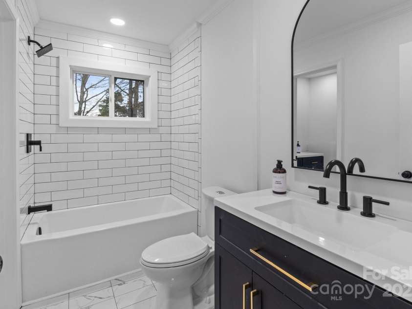 805 East Street, Albemarle, NC 28001.  MLS# CAR4232792, YatesRealty ID 5154. 