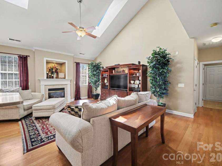 9805 Tompkins Lane, Waxhaw, NC 28173.  MLS# CAR4359142, YatesRealty ID 5154. 