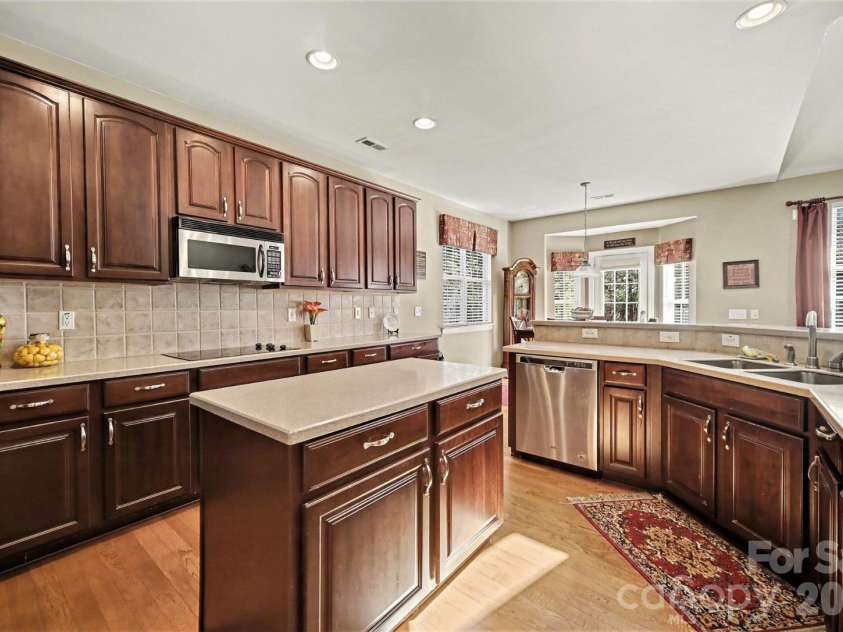 9805 Tompkins Lane, Waxhaw, NC 28173.  MLS# CAR4359142, YatesRealty ID 5154. 