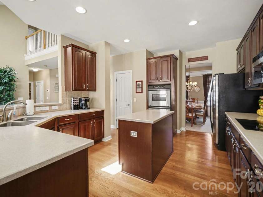 9805 Tompkins Lane, Waxhaw, NC 28173.  MLS# CAR4359142, YatesRealty ID 5154. 