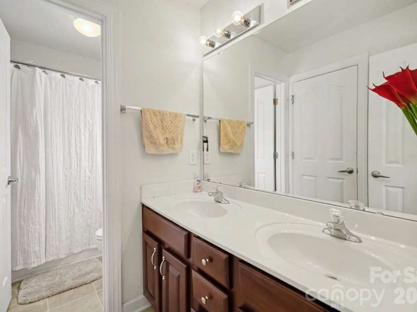 9805 Tompkins Lane, Waxhaw, NC 28173.  MLS# CAR4359142, YatesRealty ID 5154. 