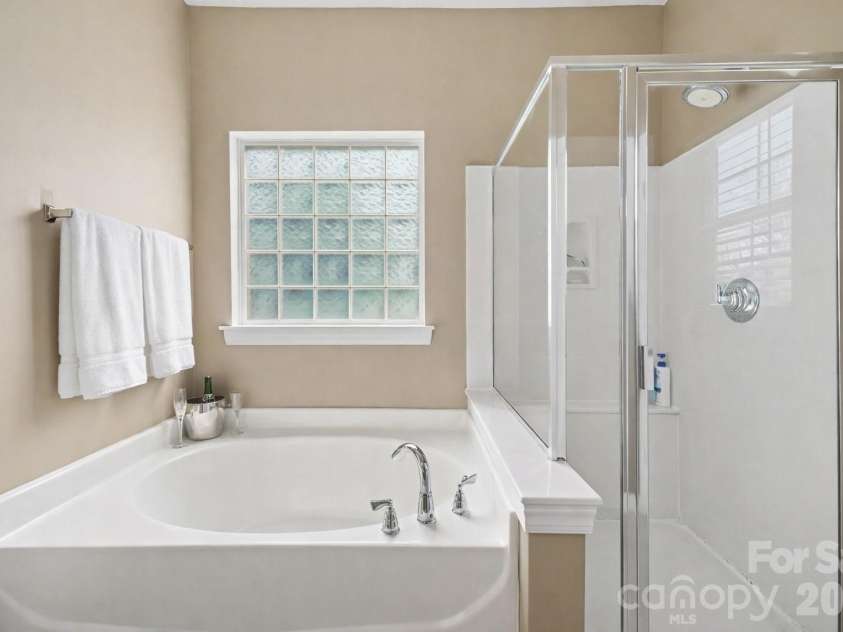 9805 Tompkins Lane, Waxhaw, NC 28173.  MLS# CAR4359142, YatesRealty ID 5154. 