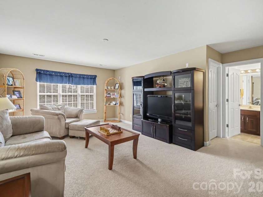 9805 Tompkins Lane, Waxhaw, NC 28173.  MLS# CAR4359142, YatesRealty ID 5154. 