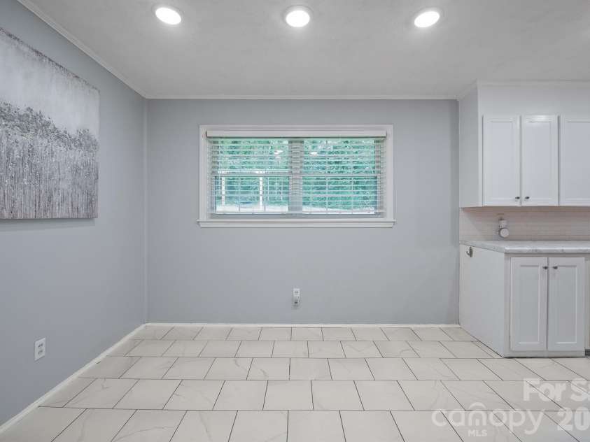 115 Eastwood Park Drive, Lenoir, NC 28645.  MLS# CAR4425611, YatesRealty ID 51540. 