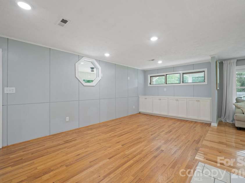 115 Eastwood Park Drive, Lenoir, NC 28645.  MLS# CAR4425611, YatesRealty ID 51540. 