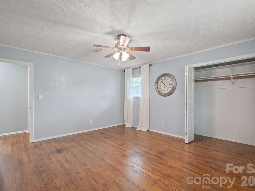 115 Eastwood Park Drive, Lenoir, NC 28645.  MLS# CAR4425611, YatesRealty ID 51540. 