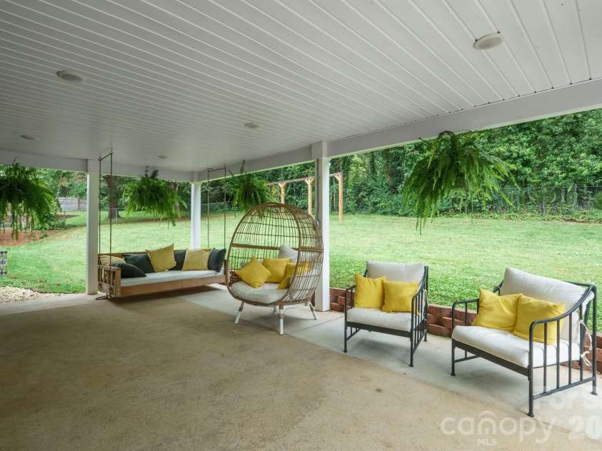 115 Eastwood Park Drive, Lenoir, NC 28645.  MLS# CAR4425611, YatesRealty ID 51540. 
