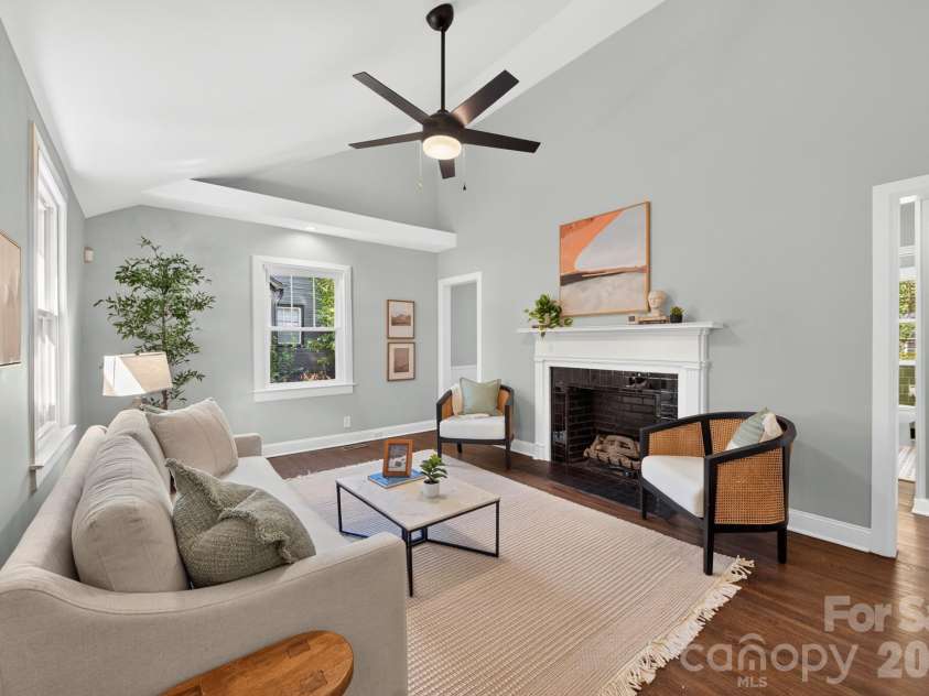 2440 Greenland Avenue, Charlotte, NC 28208.  MLS# CAR4425851, YatesRealty ID 51542. 