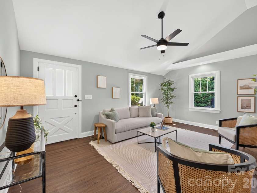 2440 Greenland Avenue, Charlotte, NC 28208.  MLS# CAR4425851, YatesRealty ID 51542. 