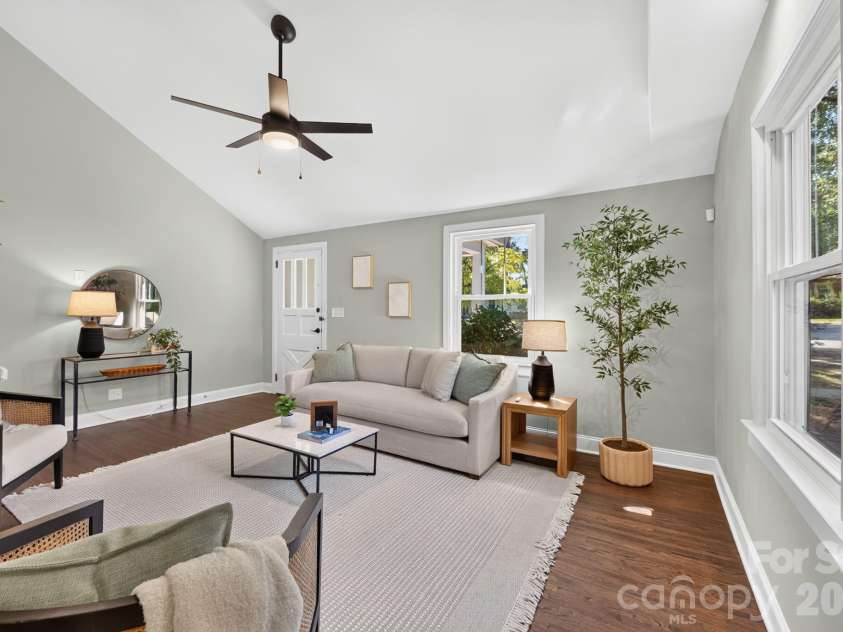 2440 Greenland Avenue, Charlotte, NC 28208.  MLS# CAR4425851, YatesRealty ID 51542. 