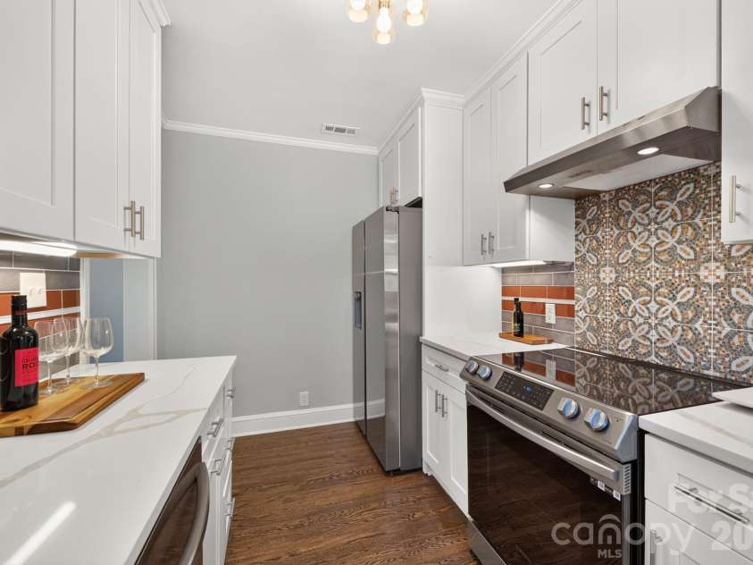 2440 Greenland Avenue, Charlotte, NC 28208.  MLS# CAR4425851, YatesRealty ID 51542. 