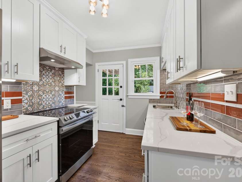 2440 Greenland Avenue, Charlotte, NC 28208.  MLS# CAR4425851, YatesRealty ID 51542. 