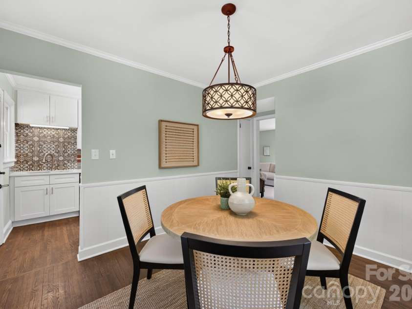 2440 Greenland Avenue, Charlotte, NC 28208.  MLS# CAR4425851, YatesRealty ID 51542. 