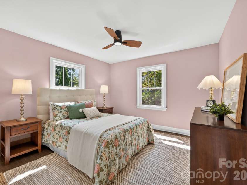 2440 Greenland Avenue, Charlotte, NC 28208.  MLS# CAR4425851, YatesRealty ID 51542. 