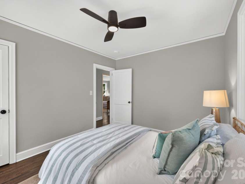2440 Greenland Avenue, Charlotte, NC 28208.  MLS# CAR4425851, YatesRealty ID 51542. 