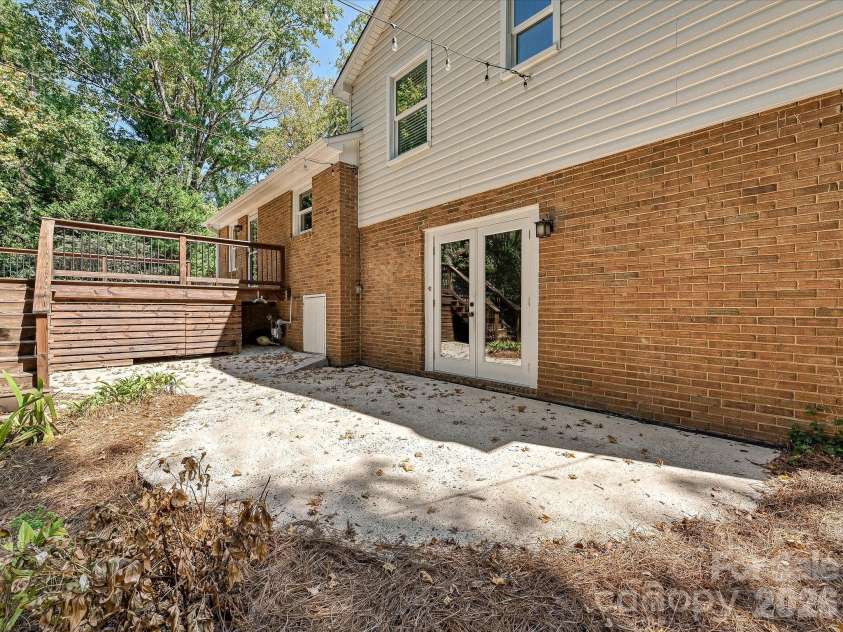 5936 Colchester Place, Charlotte, NC 28210.  MLS# CAR4425862, YatesRealty ID 51543. 