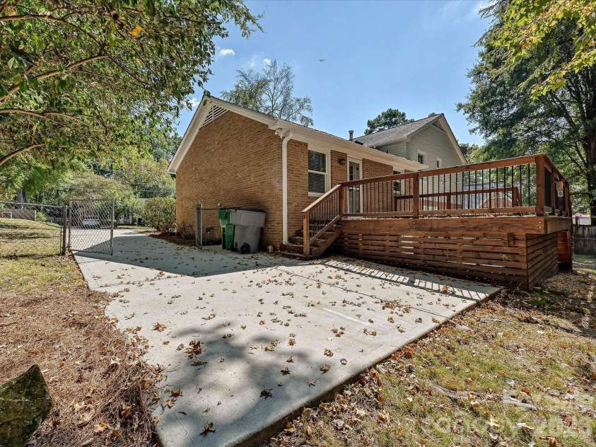 5936 Colchester Place, Charlotte, NC 28210.  MLS# CAR4425862, YatesRealty ID 51543. 