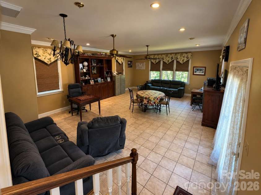 4711 Summit Avenue, Greensboro, NC 27405.  MLS# CAR4425186, YatesRealty ID 51545. Family Room Overview