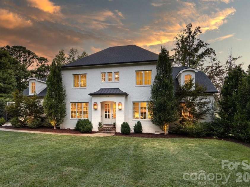 610 Lansdowne Road, Charlotte, NC 28270.  MLS# CAR4425224, YatesRealty ID 51548. 