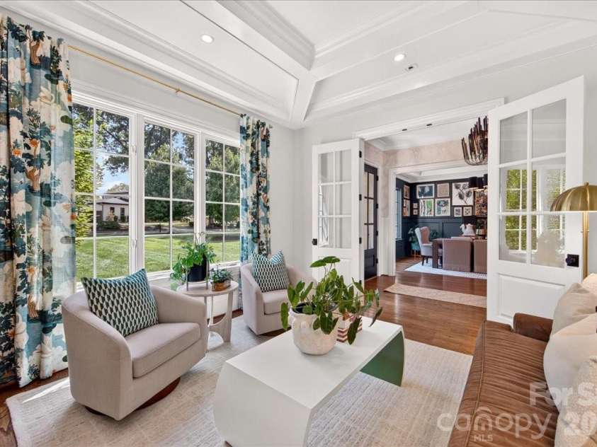 610 Lansdowne Road, Charlotte, NC 28270.  MLS# CAR4425224, YatesRealty ID 51548. 