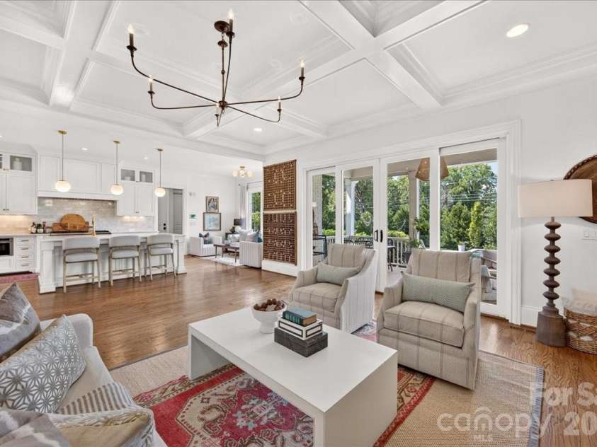 610 Lansdowne Road, Charlotte, NC 28270.  MLS# CAR4425224, YatesRealty ID 51548. 