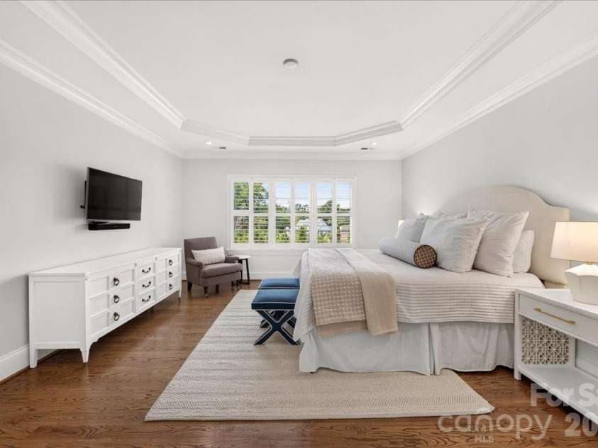 610 Lansdowne Road, Charlotte, NC 28270.  MLS# CAR4425224, YatesRealty ID 51548. 