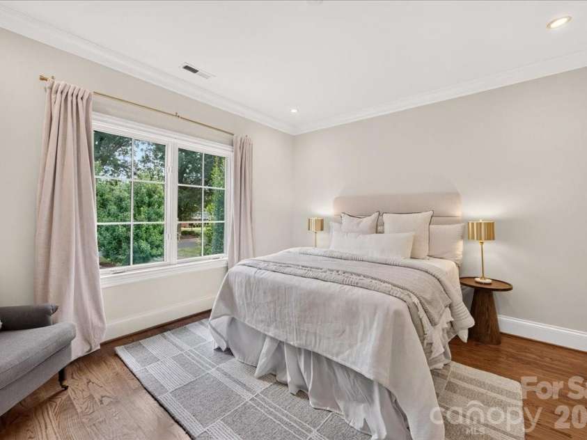 610 Lansdowne Road, Charlotte, NC 28270.  MLS# CAR4425224, YatesRealty ID 51548. 