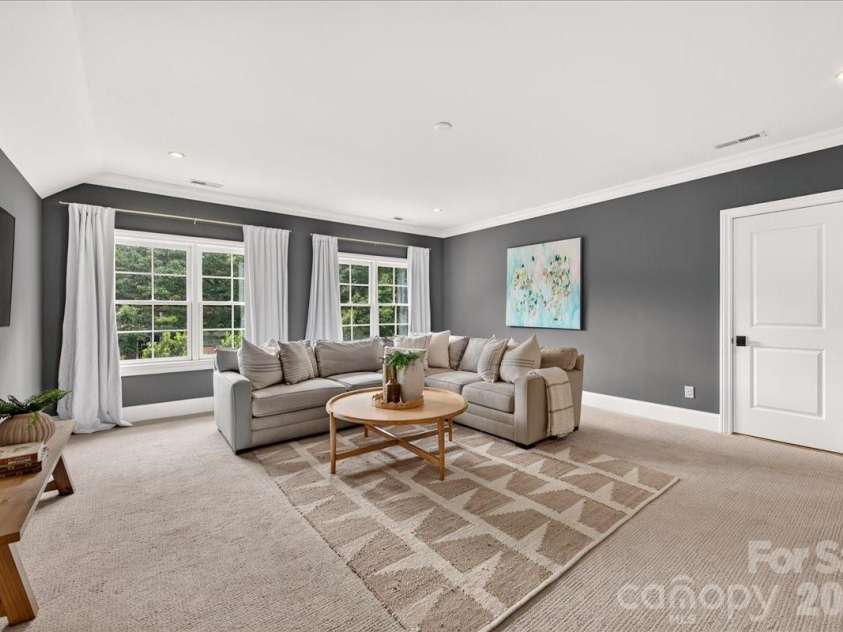610 Lansdowne Road, Charlotte, NC 28270.  MLS# CAR4425224, YatesRealty ID 51548. 