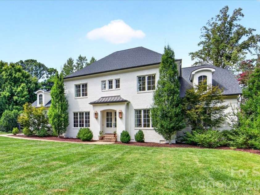 610 Lansdowne Road, Charlotte, NC 28270.  MLS# CAR4425224, YatesRealty ID 51548. 