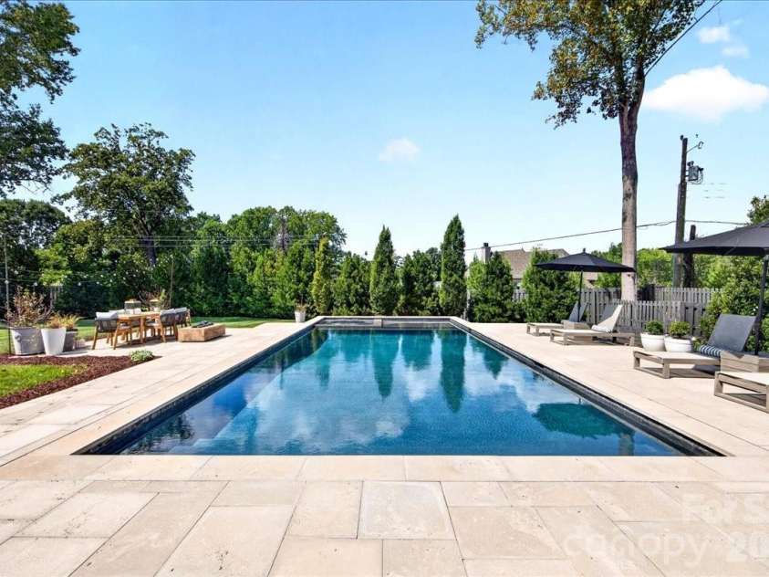 610 Lansdowne Road, Charlotte, NC 28270.  MLS# CAR4425224, YatesRealty ID 51548. 