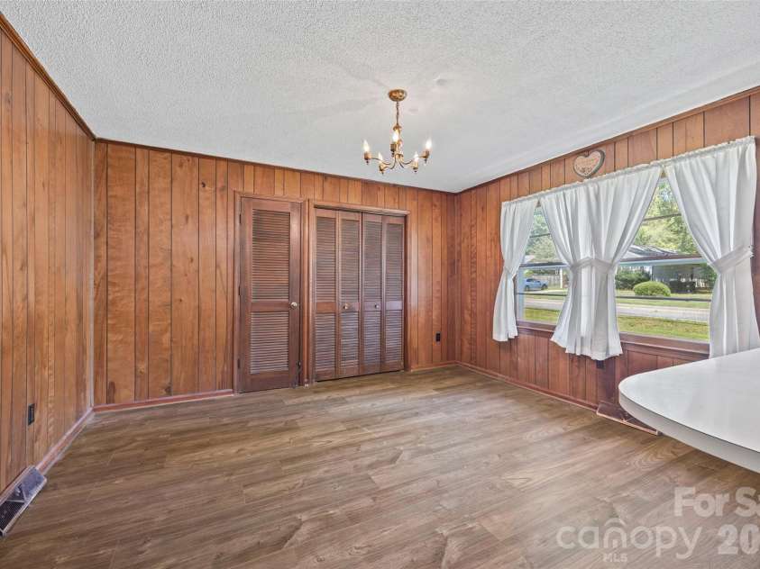 610 Union Cemetery Road, Concord, NC 28027.  MLS# CAR4425181, YatesRealty ID 51549. Dining Area