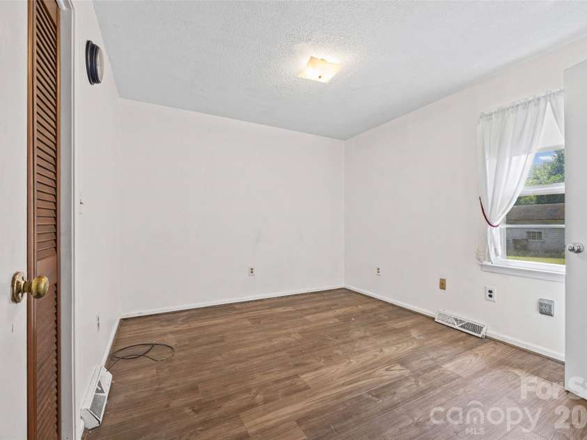 610 Union Cemetery Road, Concord, NC 28027.  MLS# CAR4425181, YatesRealty ID 51549. Master Bedroom
