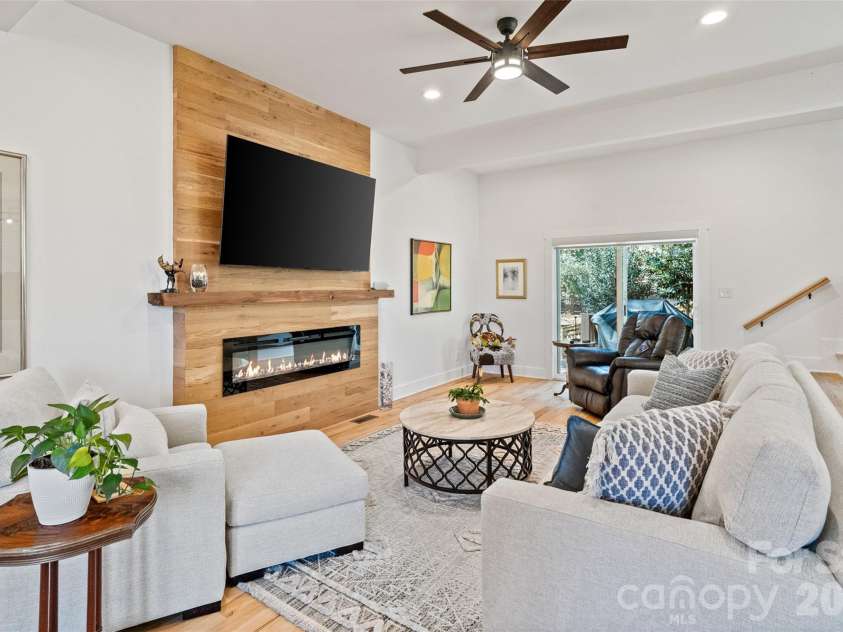 16137 Tana Tea Circle, Tega Cay, SC 29708.  MLS# CAR4339787, YatesRealty ID 5155. 