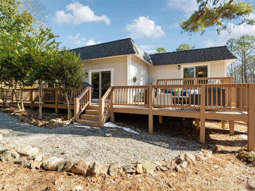 16137 Tana Tea Circle, Tega Cay, SC 29708.  MLS# CAR4339787, YatesRealty ID 5155. 