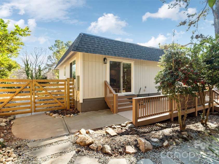 16137 Tana Tea Circle, Tega Cay, SC 29708.  MLS# CAR4339787, YatesRealty ID 5155. 