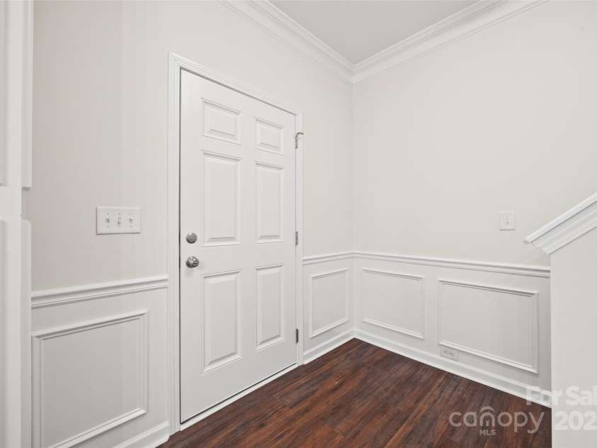 3725 Catawba Creek Drive, Gastonia, NC 28056.  MLS# CAR4240950, YatesRealty ID 5155. Entry way complete with wainscoting.