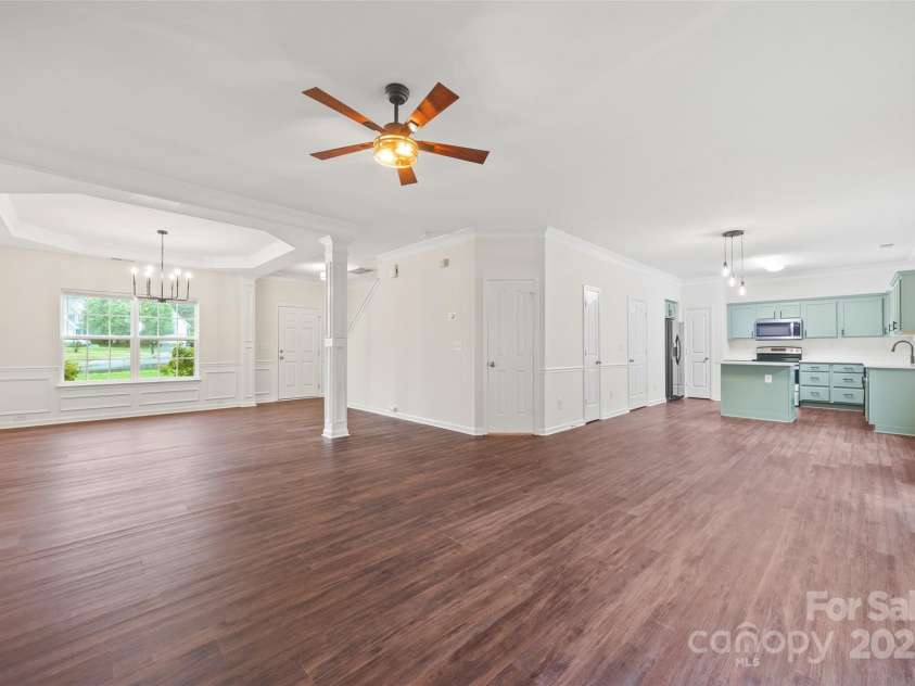 3725 Catawba Creek Drive, Gastonia, NC 28056.  MLS# CAR4240950, YatesRealty ID 5155. Main living area flows seamlessly.