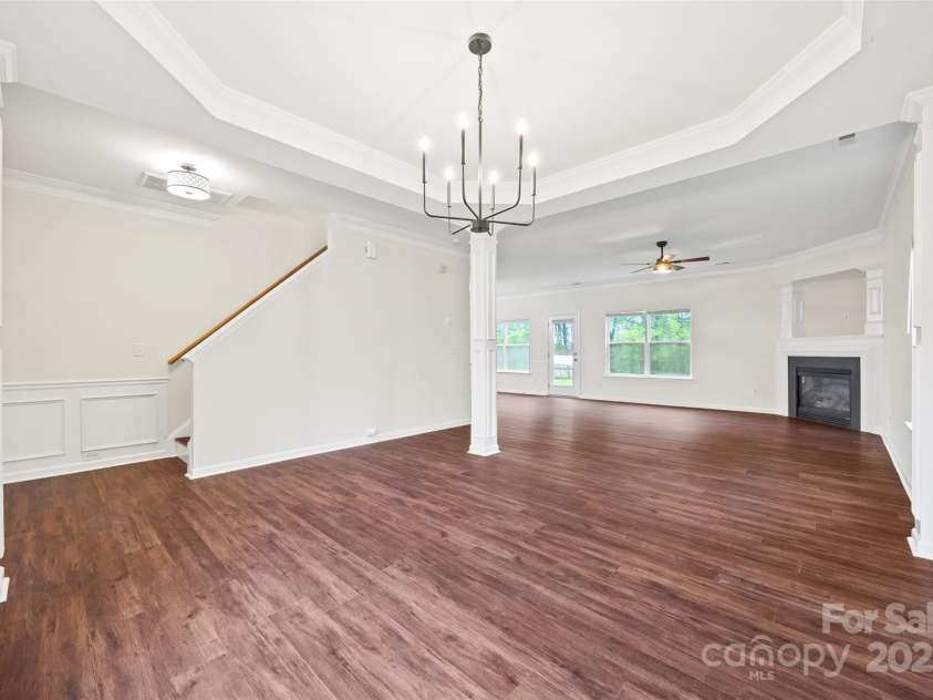 3725 Catawba Creek Drive, Gastonia, NC 28056.  MLS# CAR4240950, YatesRealty ID 5155. Perfect for entertaining.