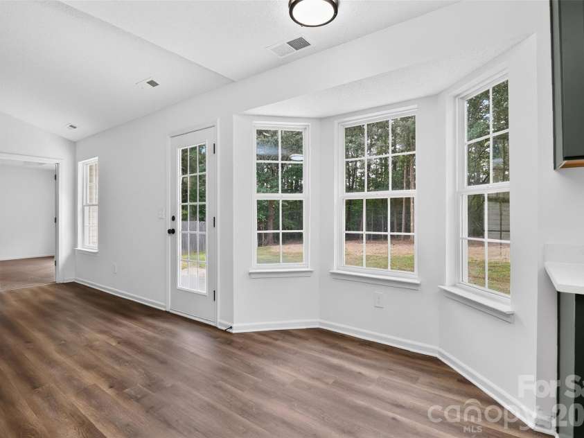 3024 Westwinds Court, Charlotte, NC 28214.  MLS# CAR4425164, YatesRealty ID 51550. 