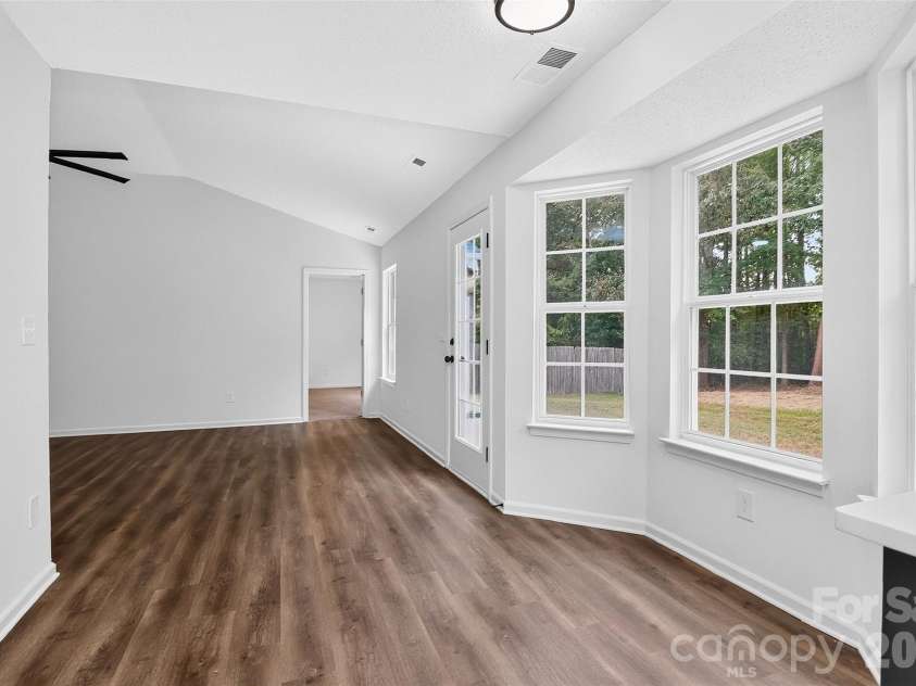 3024 Westwinds Court, Charlotte, NC 28214.  MLS# CAR4425164, YatesRealty ID 51550. 