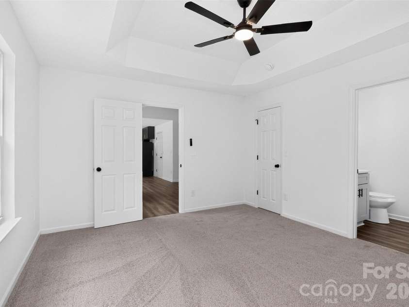 3024 Westwinds Court, Charlotte, NC 28214.  MLS# CAR4425164, YatesRealty ID 51550. 