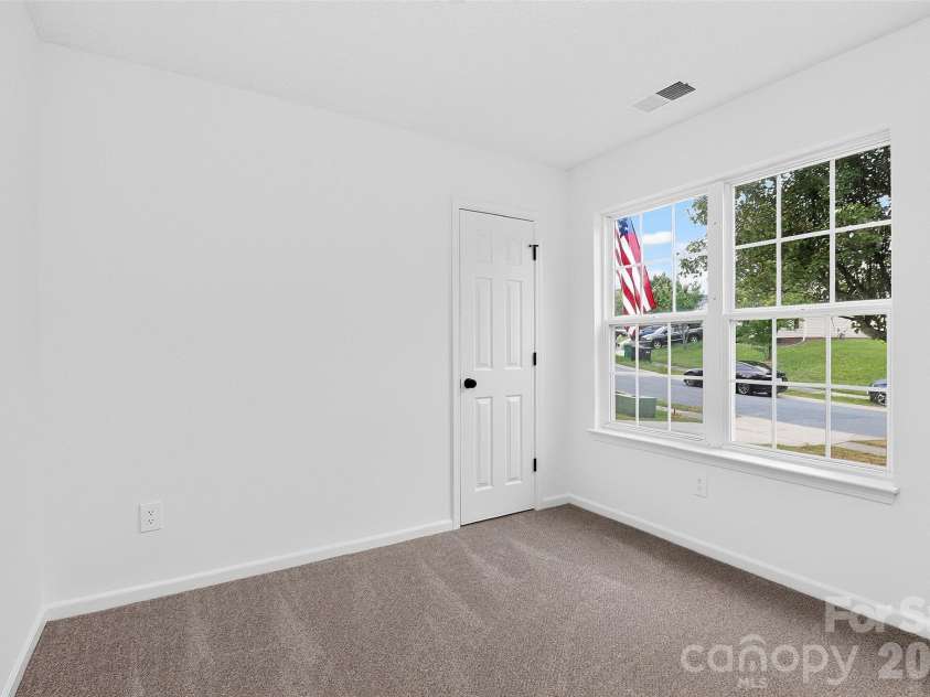 3024 Westwinds Court, Charlotte, NC 28214.  MLS# CAR4425164, YatesRealty ID 51550. Bedroom 3