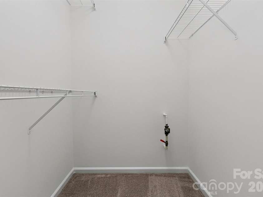3024 Westwinds Court, Charlotte, NC 28214.  MLS# CAR4425164, YatesRealty ID 51550. Primary Walk-in closet