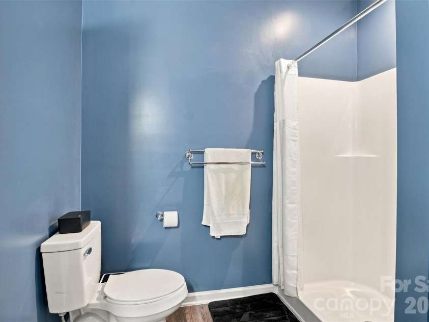 620 Murdock Road, Richburg, SC 29729.  MLS# CAR4425477, YatesRealty ID 51552. Primary bath