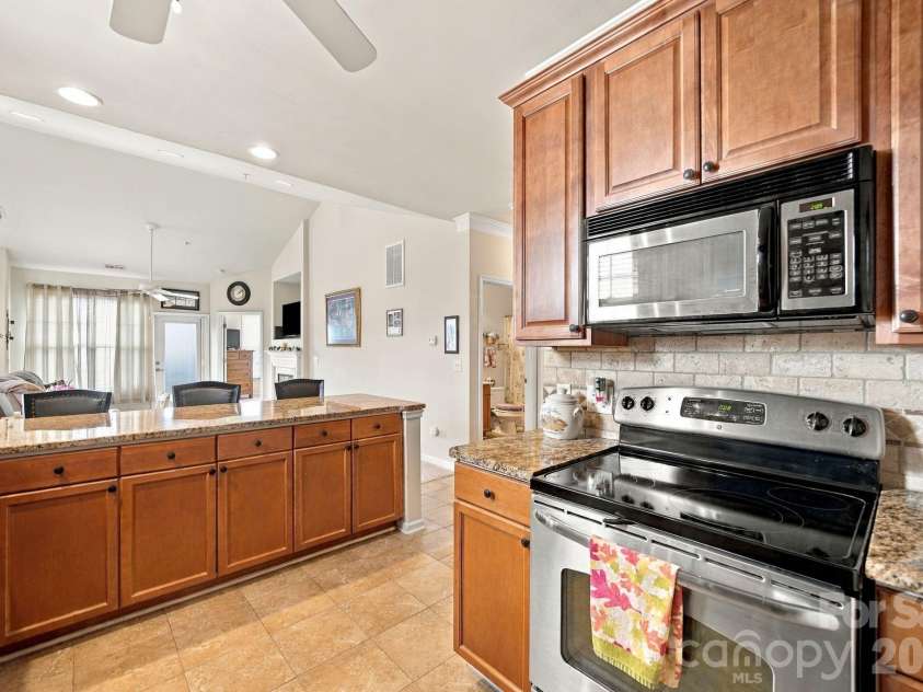18742 Nautical Drive, Cornelius, NC 28031.  MLS# CAR4425581, YatesRealty ID 51553. 