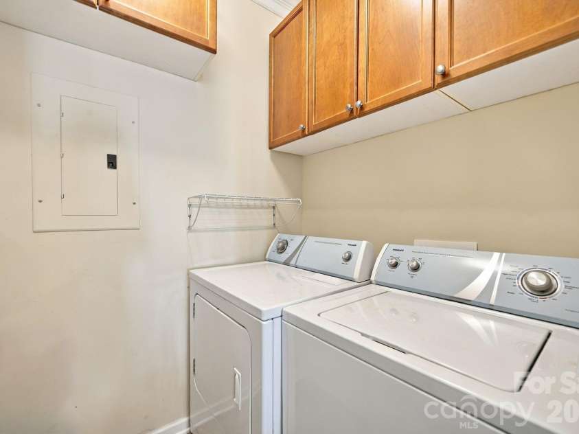 18742 Nautical Drive, Cornelius, NC 28031.  MLS# CAR4425581, YatesRealty ID 51553. 